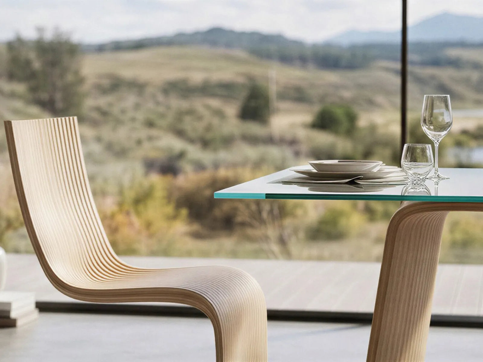 Corozo dining table medium