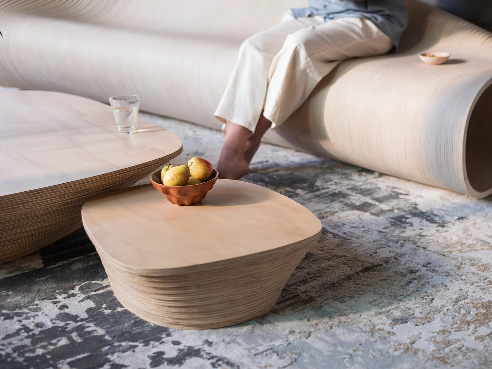 Storm coffee tables