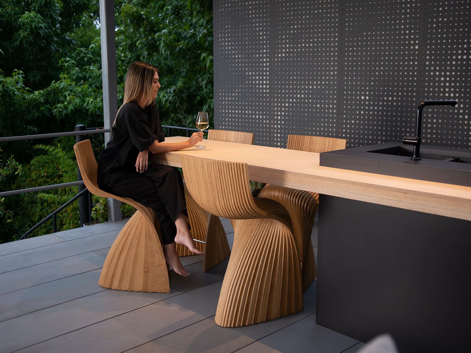 Lina bar stool