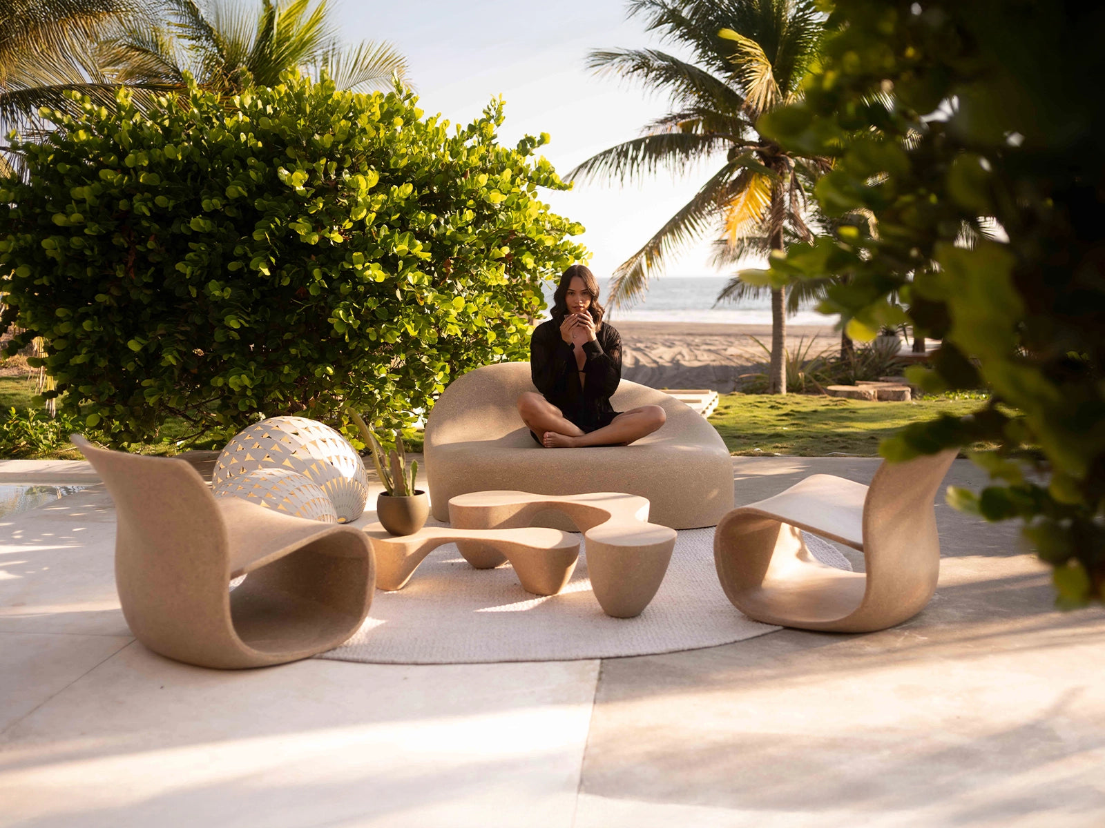 Retiro outdoors love seat sofa