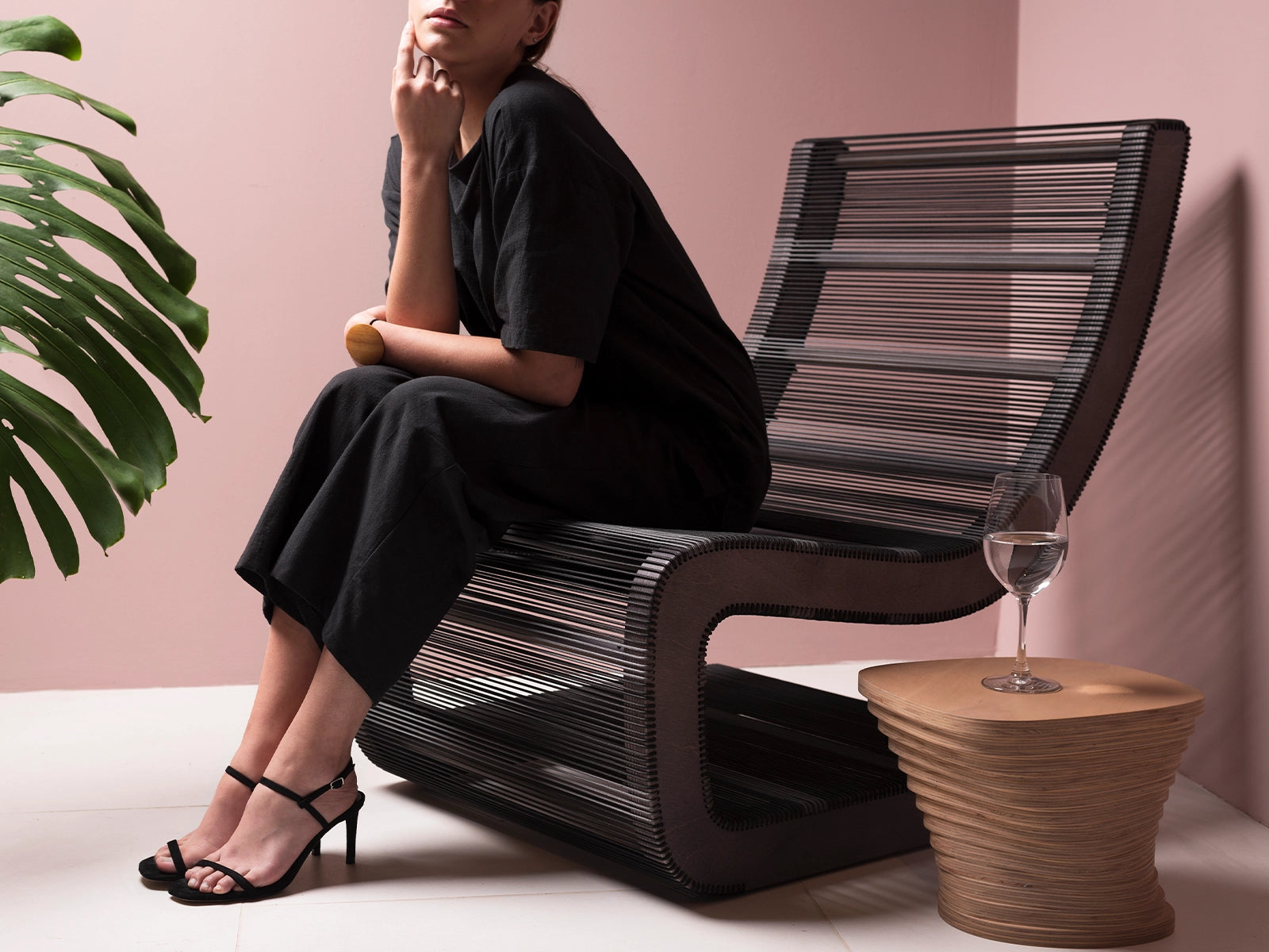 Pipo cord rest chair