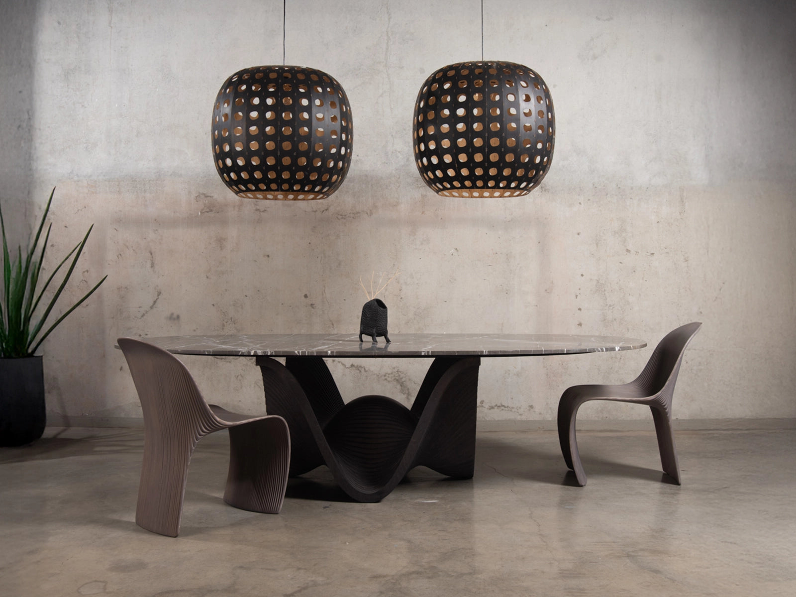 Isa dining chair