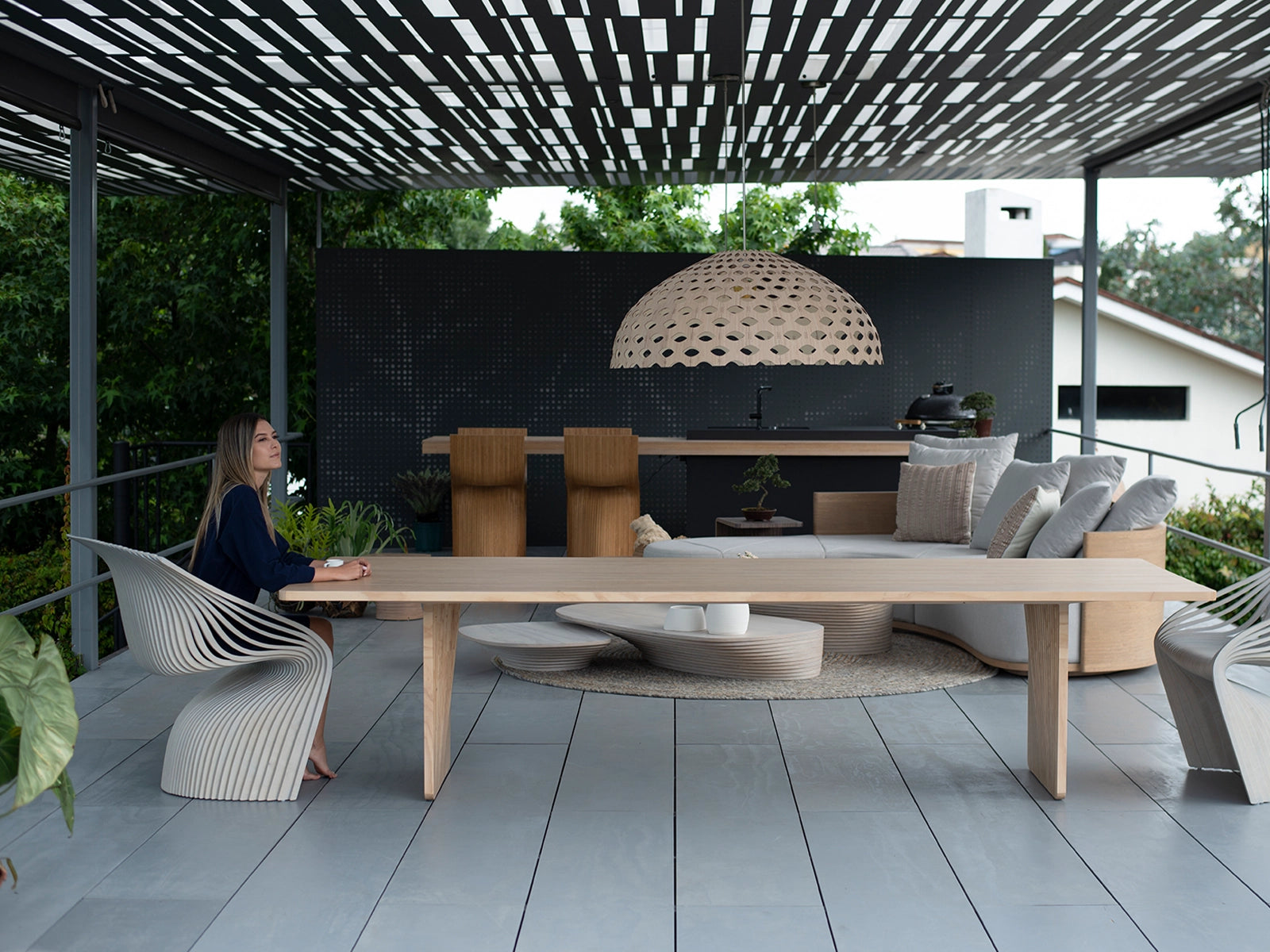 Sisan dining table large