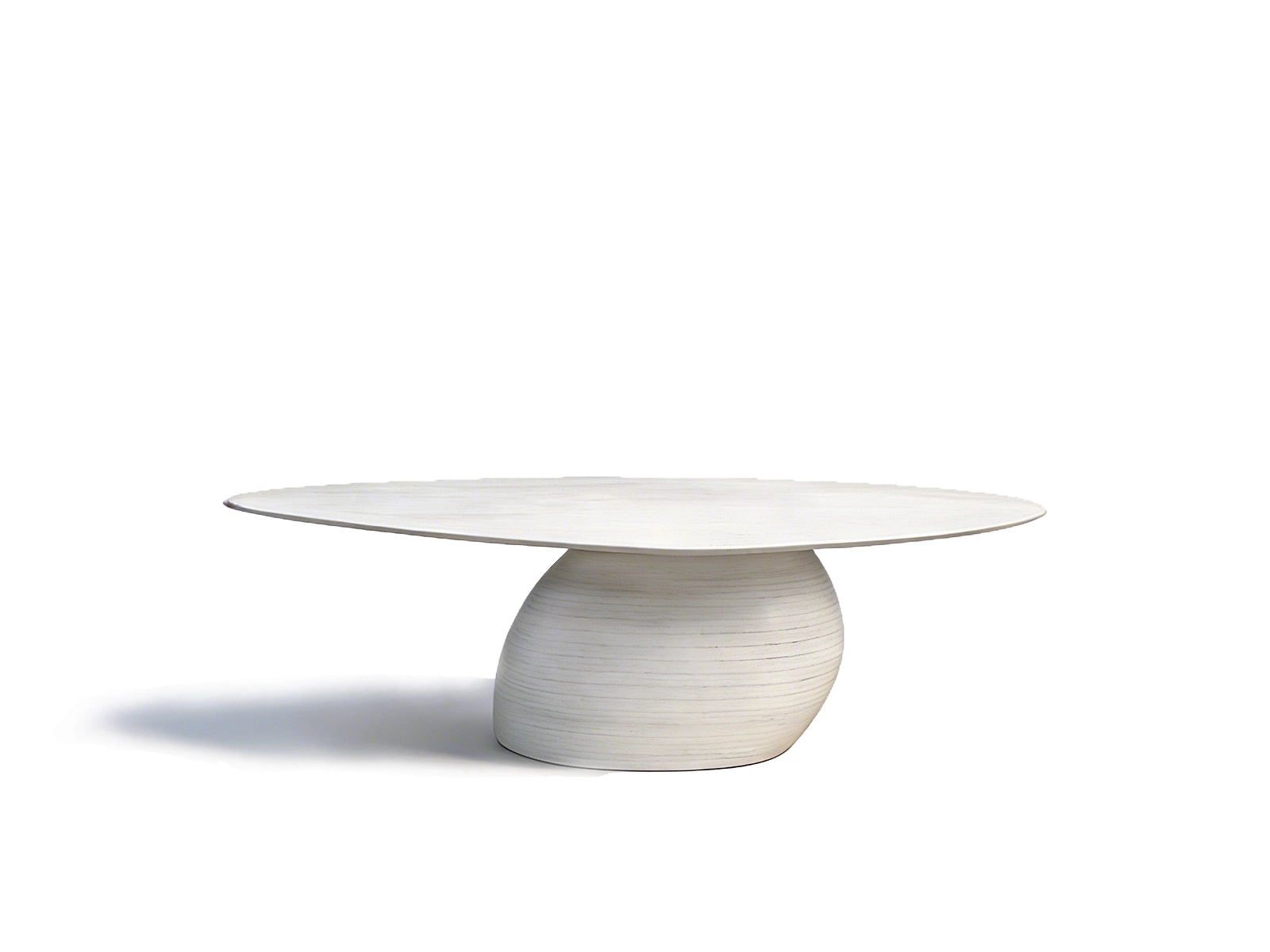 Toko dining table medium