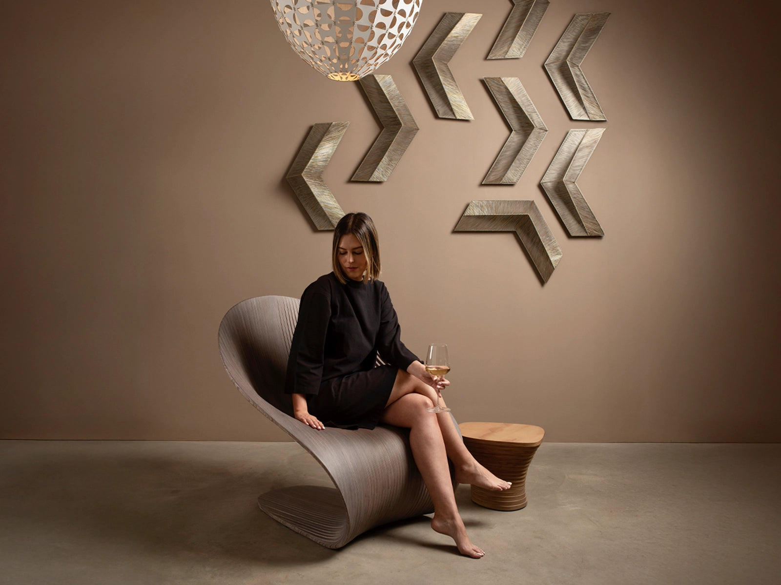Palm rest chair