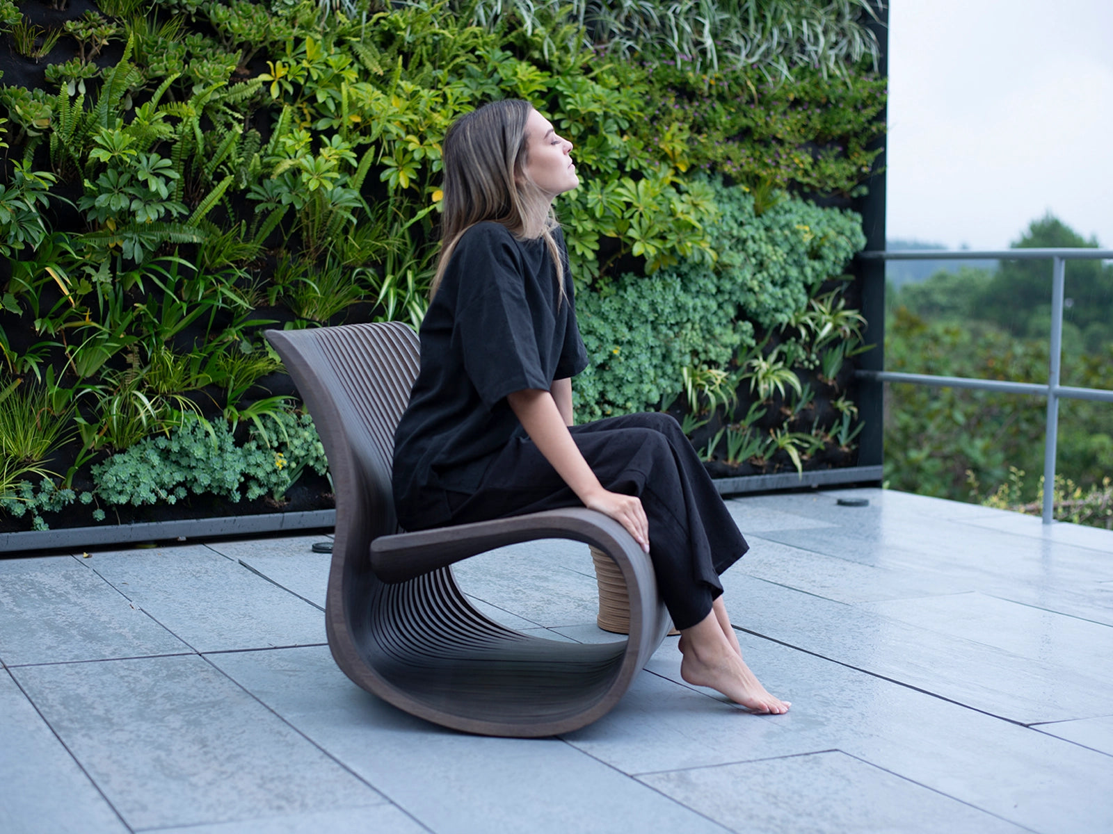 Riddle rest chair
