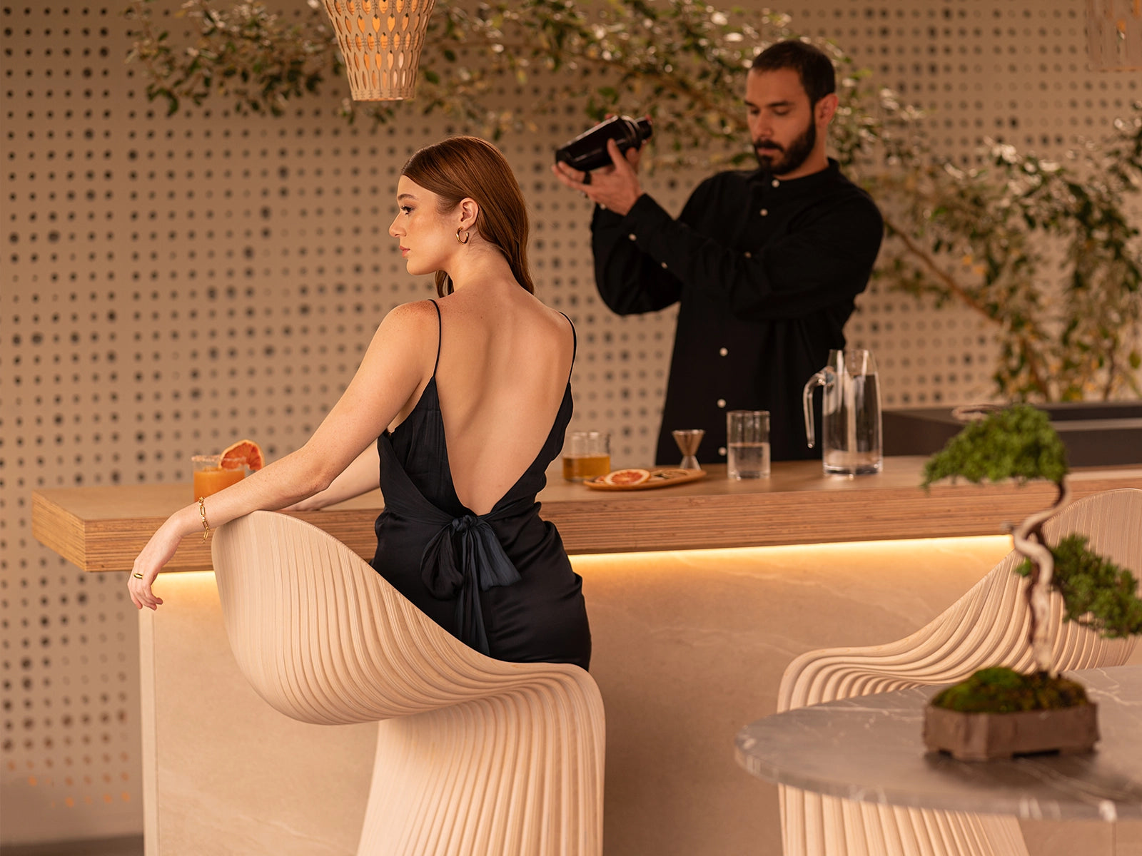 Papagayo stool counter